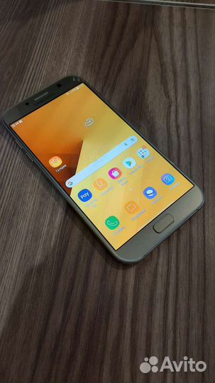 Телефон Samsung А 7 2017