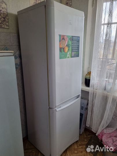 Холодильник бу бесплатно