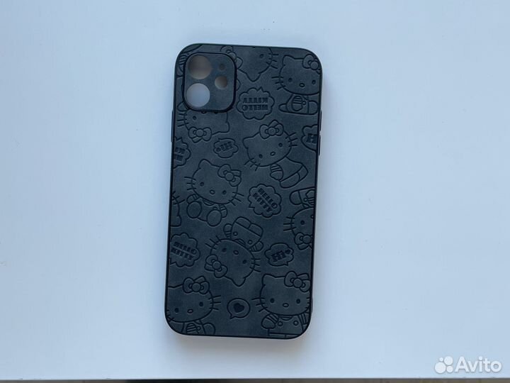 Чехол на iPhone 11
