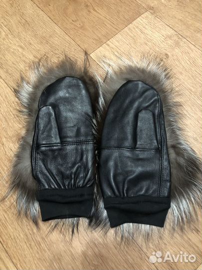 Варежки с чернобуркой