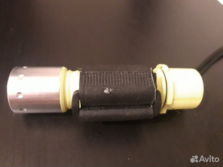 Фонарик подводный с манжетой-липучкой на руку