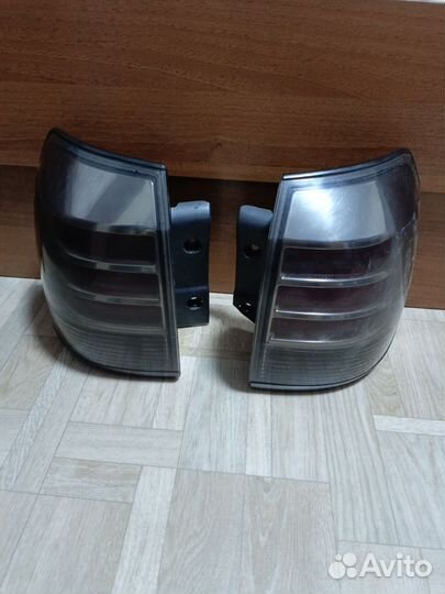 Фары на Toyota land cruiser