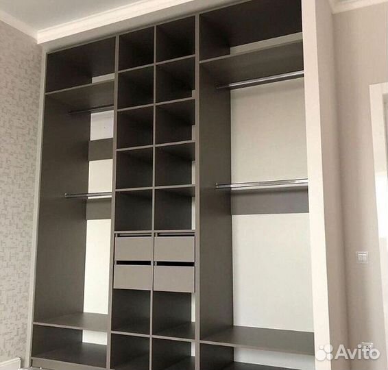 Шкаф распашной/ Шкаф