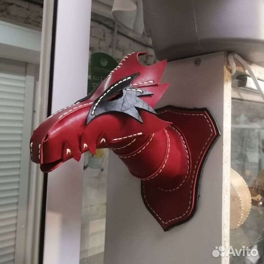 Дракон из натуральной кожи