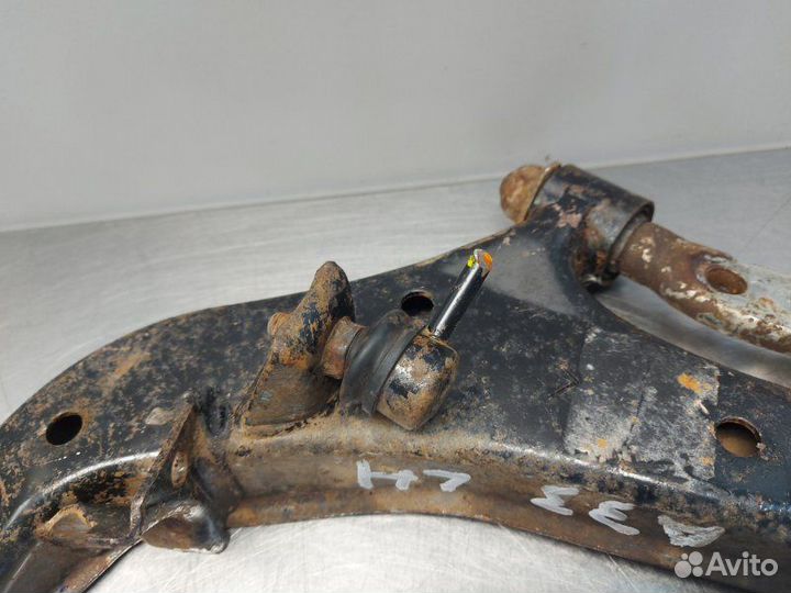 Рычаг подвески передний левый Nissan Maxima A33 2