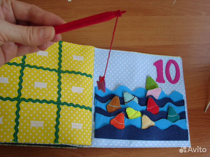 Развивающая книжка из фетра
