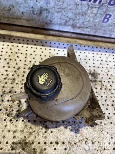 Бачок расширительный Renault Logan