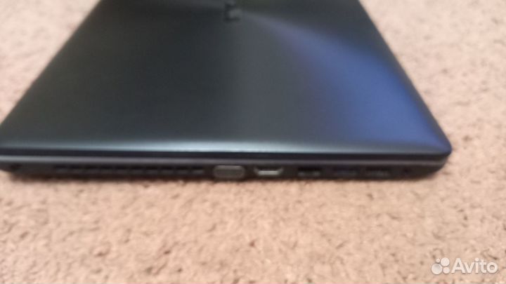 Ноутбук asus X550c