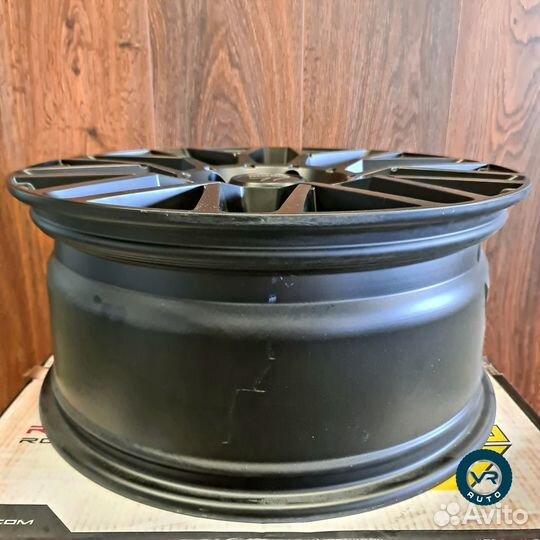 Диски R20 Momo SUV Revenge на Mercedes ML GLE GLS