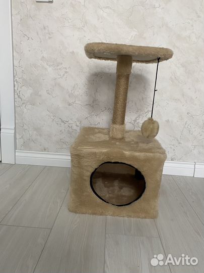 Домик для кошки с когтеточкой