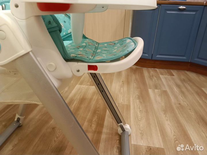 Стульчик для кормления lorelli