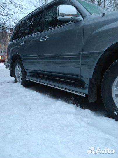 Защита порогов 42 мм Toyota Land Cruiser 100