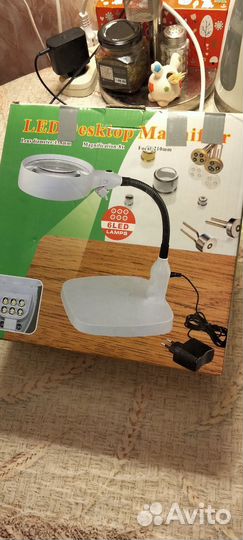 Лампа лупа настольная