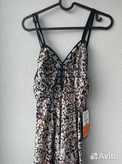 Платье bershka xs