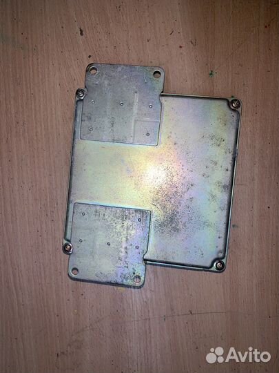 Блок управления двигателем 100 C4 1991-1994