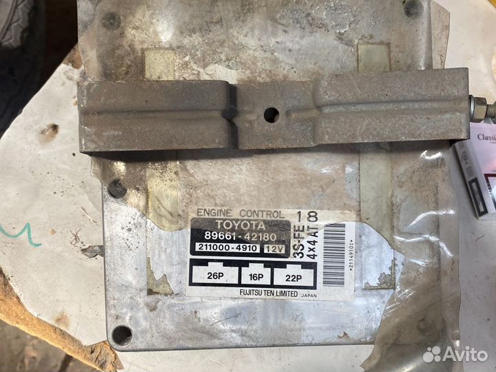 Блок управления двигателем мозги Toyota RAV 4