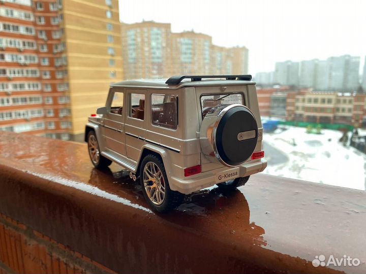 Модель металлическая Mercedes-Benz G-Class Белый
