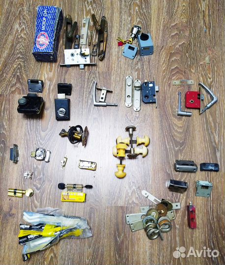 Замок врезной, накладной, ручка дверная, защёлка