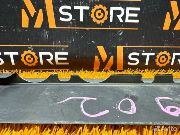 Дефлектор радиатора Volkswagen Tiguan 5N ctha 2012