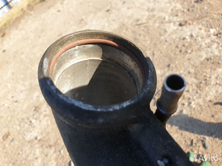 Патрубок интеркулера audi v6 2.7 ARE AZA AJK APB