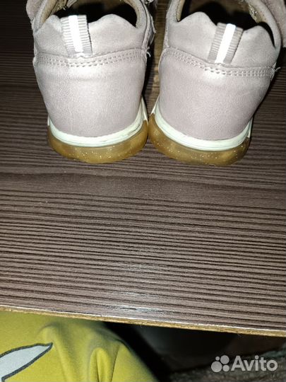 Сандалии для девочки 27 размер