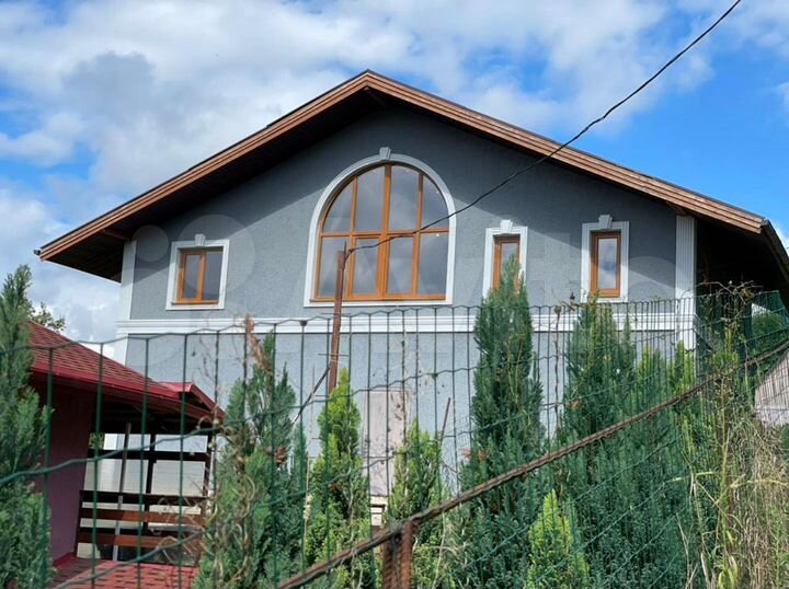 Дом 177 м² на участке 6 сот.