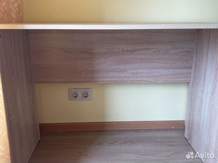 Компьютерный стол и стул