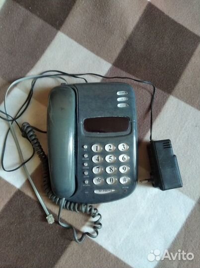 Кнопочный телефон стационарный