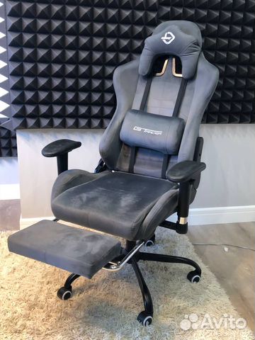 Кресло игровое с подставкой для ног