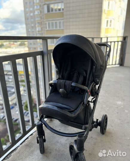 Коляска 3 в 1 с автолюлькой