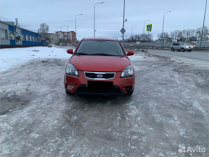 Kia Rio 1.4 МТ, 2009, битый, 170 000 км