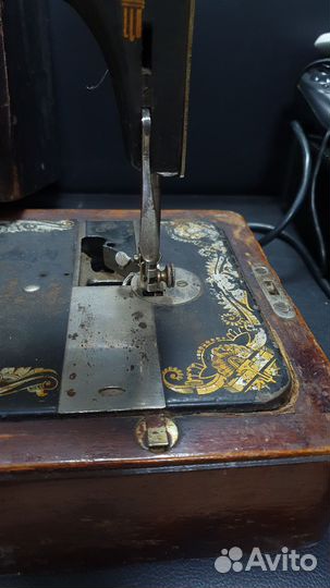Швейная машинка 