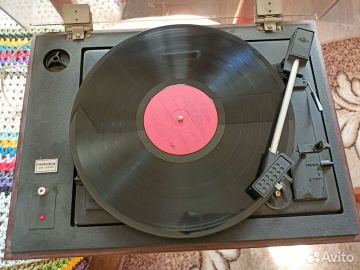 Проигрыватель винила Melodia 104-stereo