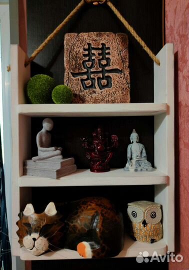 Полка настенная из массива