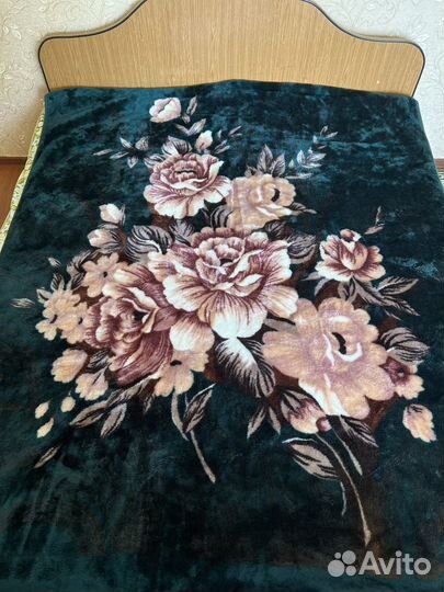 Плед покрывало,б/у, размер 170/210 см