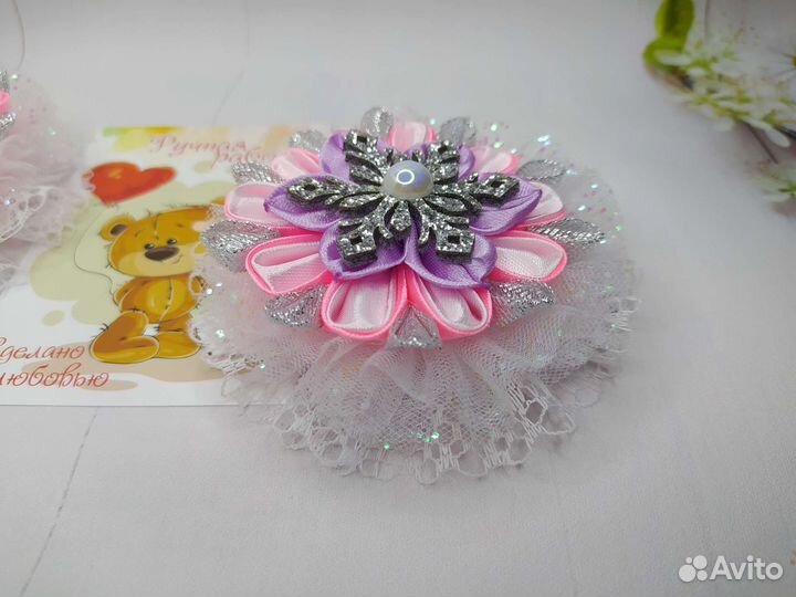 Нарядные зимние бантики