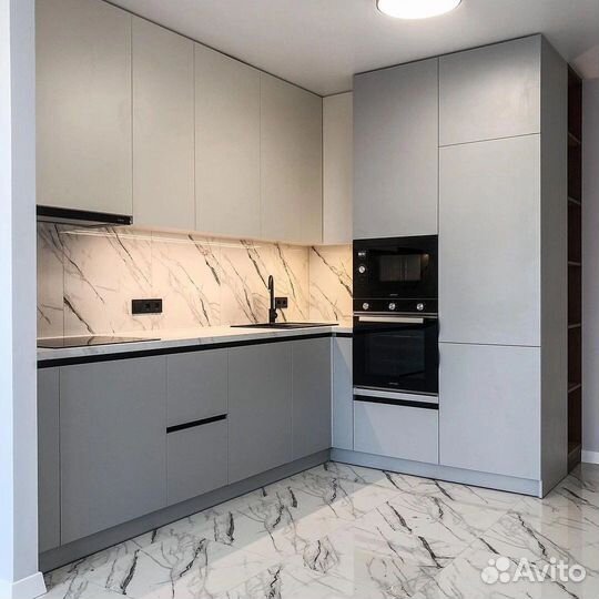 Кухонный гарнитур на заказ. Гapaнития дo 10 лeт