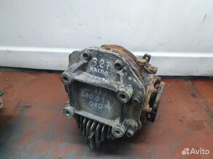 Редуктор заднего моста mercedes 3.27