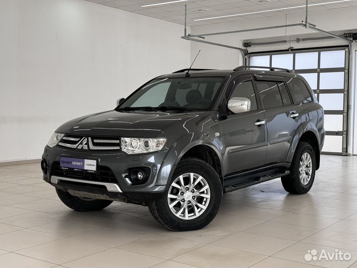 Mitsubishi Pajero Sport 2.5 AT, 2015, 300 000 км