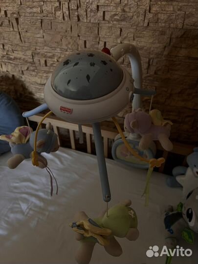 Мобиль на кроватку fisher price