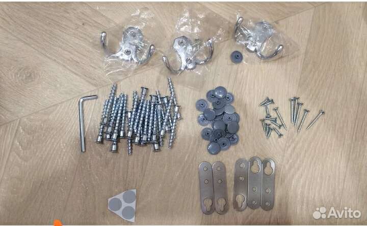 Вешалка настенная (цвета в описании)