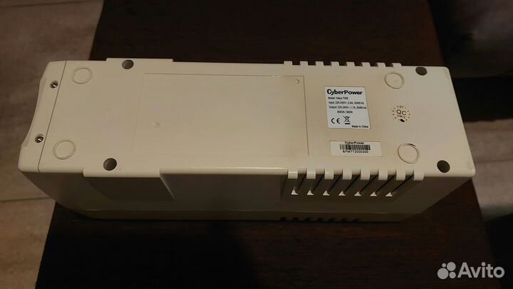 Источник бесперебойного питания CyberPower