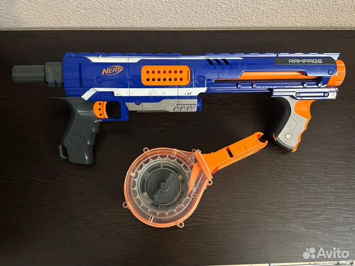 Бластер nerf