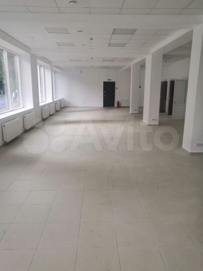 Здание, 570 м²