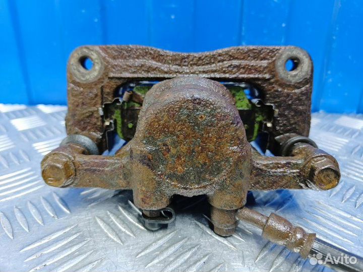 Суппорт задний левый Kia Sorento 2 XM 2.2 D4HB