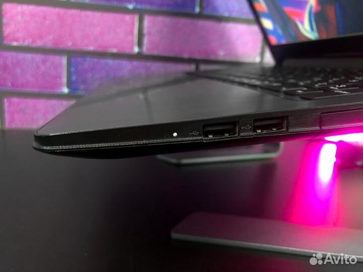 Ноутбук для игр Lenovo Ideapad Geforce / Intel