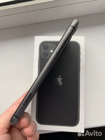 iPhone 11, 64 ГБ