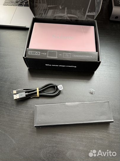 Focusrite scarlett 2i2 4th gen новый