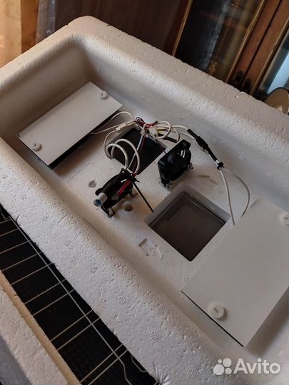 Инкубатор несушка