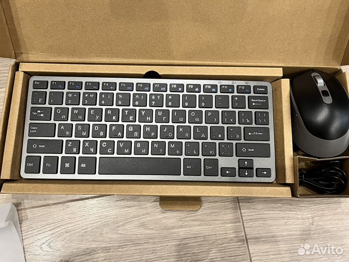 Клавиатура и мышь беспроводная, новая